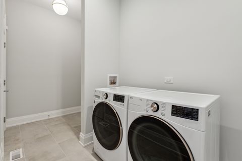 Tiny photo for 116 N Willard Court #301, Chicago, IL 60607 (MLS # 12589333)