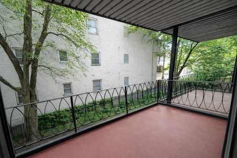 Tiny photo for 7420 N Winchester Avenue #2A, Chicago, IL 60626 (MLS # 12613157)