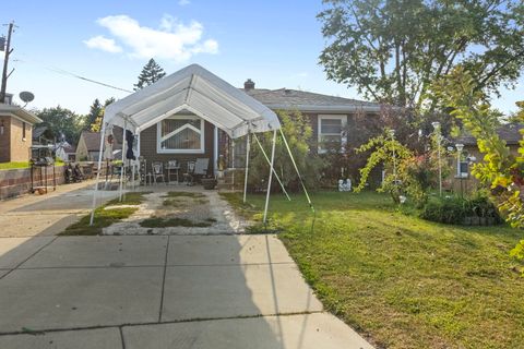 Tiny photo for 1015 Retta Court, Joliet, IL 60433 (MLS # 12470399)