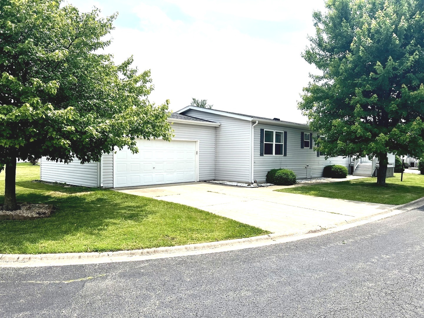 765 Mallard Circle