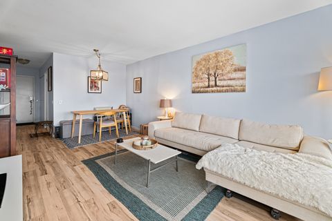 Tiny photo for 5320 N Sheridan Road #2410, Chicago, IL 60640 (MLS # 12581261)