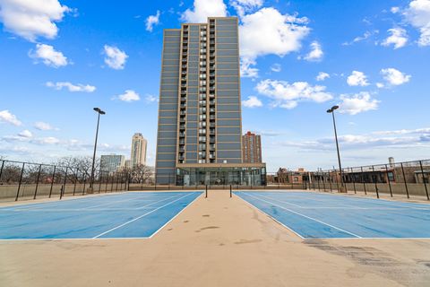 Tiny photo for 5320 N Sheridan Road #2410, Chicago, IL 60640 (MLS # 12581261)