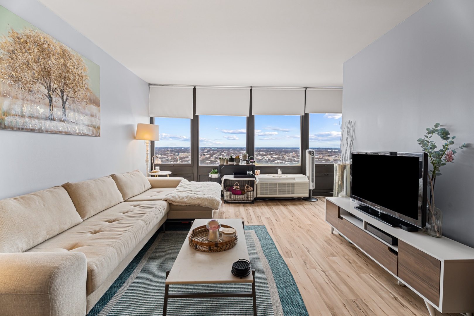 5320 N Sheridan Road 2410