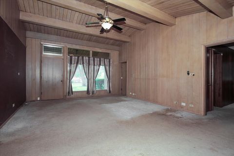 Tiny photo for 701 W Stearns Road, Bartlett, IL 60103 (MLS # 12437061)
