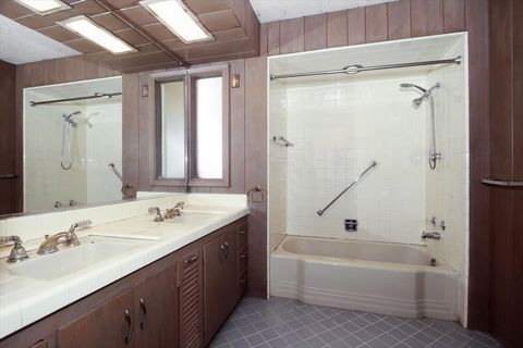 Tiny photo for 701 W Stearns Road, Bartlett, IL 60103 (MLS # 12437061)