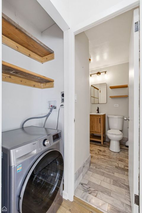 Tiny photo for 2930 N SHERIDAN Road #302, Chicago, IL 60657 (MLS # 12516815)