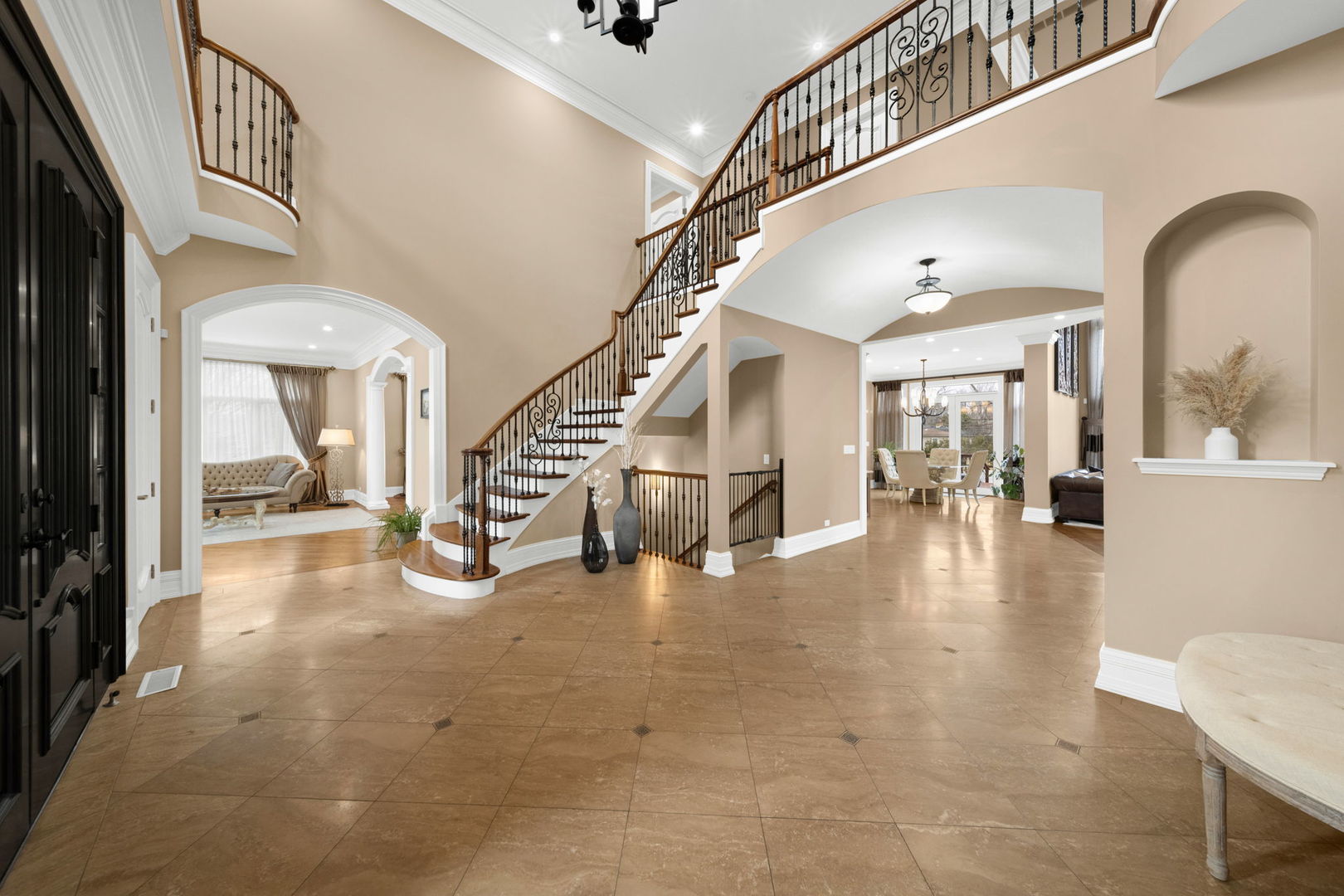 3888 Maple Avenue