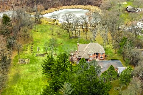 Photo of 1N424 Indian Knoll Road, West Chicago, IL 60185 (MLS # 11895602)