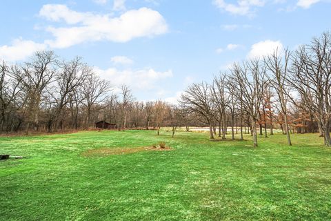 Tiny photo for 1N424 Indian Knoll Road, West Chicago, IL 60185 (MLS # 11895602)