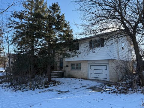 Photo of 16736 Beverly Avenue, Tinley Park, IL 60477 (MLS # 12559721)