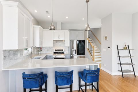 Tiny photo for 1631 S Carpenter Street #3, Chicago, IL 60608 (MLS # 12573912)