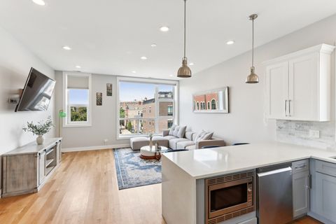 Tiny photo for 1631 S Carpenter Street #3, Chicago, IL 60608 (MLS # 12573912)