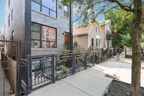 Tiny photo for 1631 S Carpenter Street #3, Chicago, IL 60608 (MLS # 12573912)