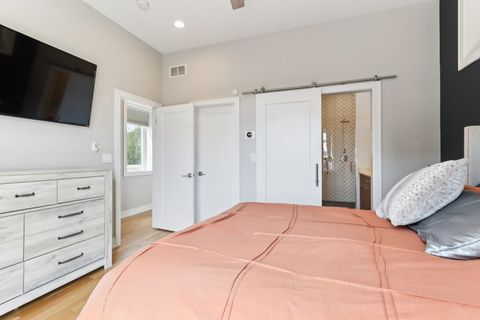 Tiny photo for 1631 S Carpenter Street #3, Chicago, IL 60608 (MLS # 12573912)