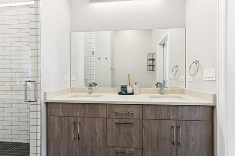 Tiny photo for 1631 S Carpenter Street #3, Chicago, IL 60608 (MLS # 12573912)