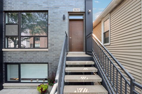 Tiny photo for 1631 S Carpenter Street #3, Chicago, IL 60608 (MLS # 12573912)