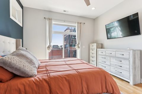Tiny photo for 1631 S Carpenter Street #3, Chicago, IL 60608 (MLS # 12573912)