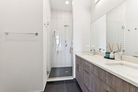 Tiny photo for 1631 S Carpenter Street #3, Chicago, IL 60608 (MLS # 12573912)