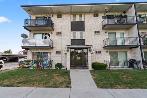 Photo of Worth, IL 60482 (MLS # 12460375) Photo of Worth, IL 60482 (MLS # 12460375)