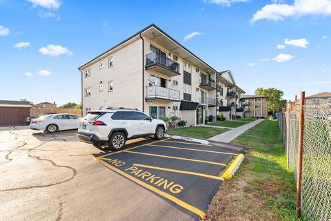 Tiny photo for Worth, IL 60482 (MLS # 12460375)