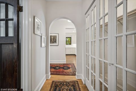 Tiny photo for 7649 N Eastlake Terrace #2F, Chicago, IL 60626 (MLS # 12538129)