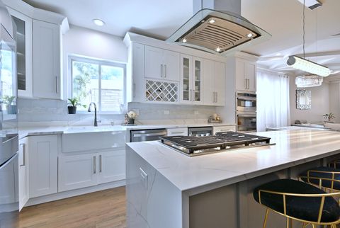 Tiny photo for 3715 Euclid Avenue, Berwyn, IL 60402 (MLS # 12564770)