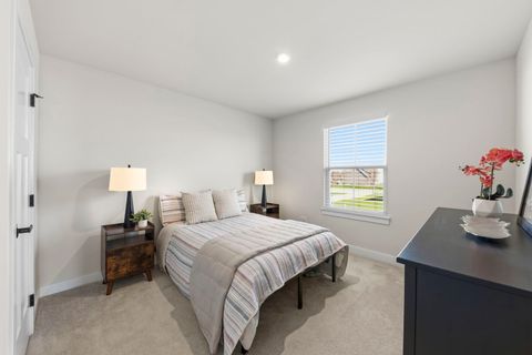 Tiny photo for 319 Atkinson Drive, Sugar Grove, IL 60554 (MLS # 12640547)