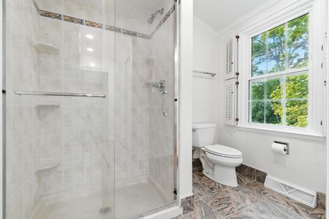 Tiny photo for 8 Royal Court, Lincolnshire, IL 60069 (MLS # 12422544)