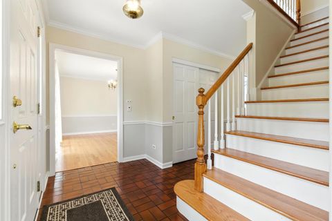 Tiny photo for 8 Royal Court, Lincolnshire, IL 60069 (MLS # 12422544)