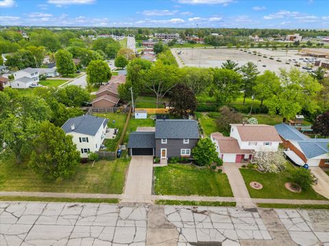Tiny photo for 4571 Sheridan Street, Davenport, IA 52806 (MLS # 12639401)