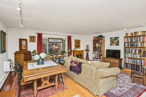 Tiny photo for 224 S OAK PARK Avenue #4B, Oak Park, IL 60302 (MLS # 12564337)