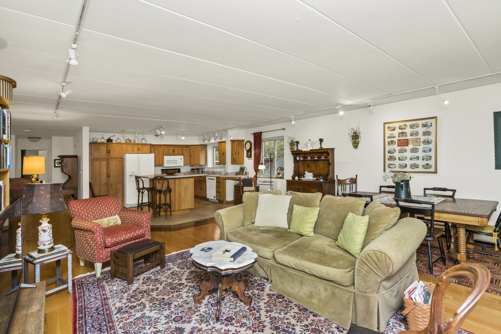 224 S OAK PARK Avenue 4B