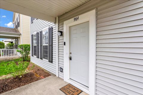 Tiny photo for 984 Four Seasons Boulevard, Aurora, IL 60504 (MLS # 12634781)