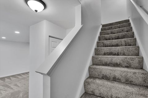 Tiny photo for 984 Four Seasons Boulevard, Aurora, IL 60504 (MLS # 12634781)