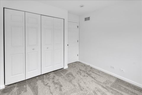 Tiny photo for 984 Four Seasons Boulevard, Aurora, IL 60504 (MLS # 12634781)