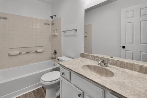 Tiny photo for 984 Four Seasons Boulevard, Aurora, IL 60504 (MLS # 12634781)