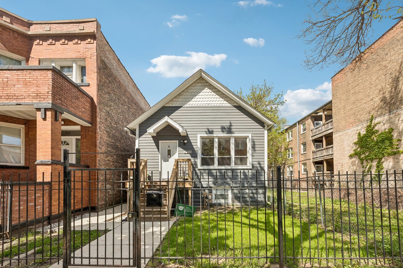 126 N Leamington Avenue