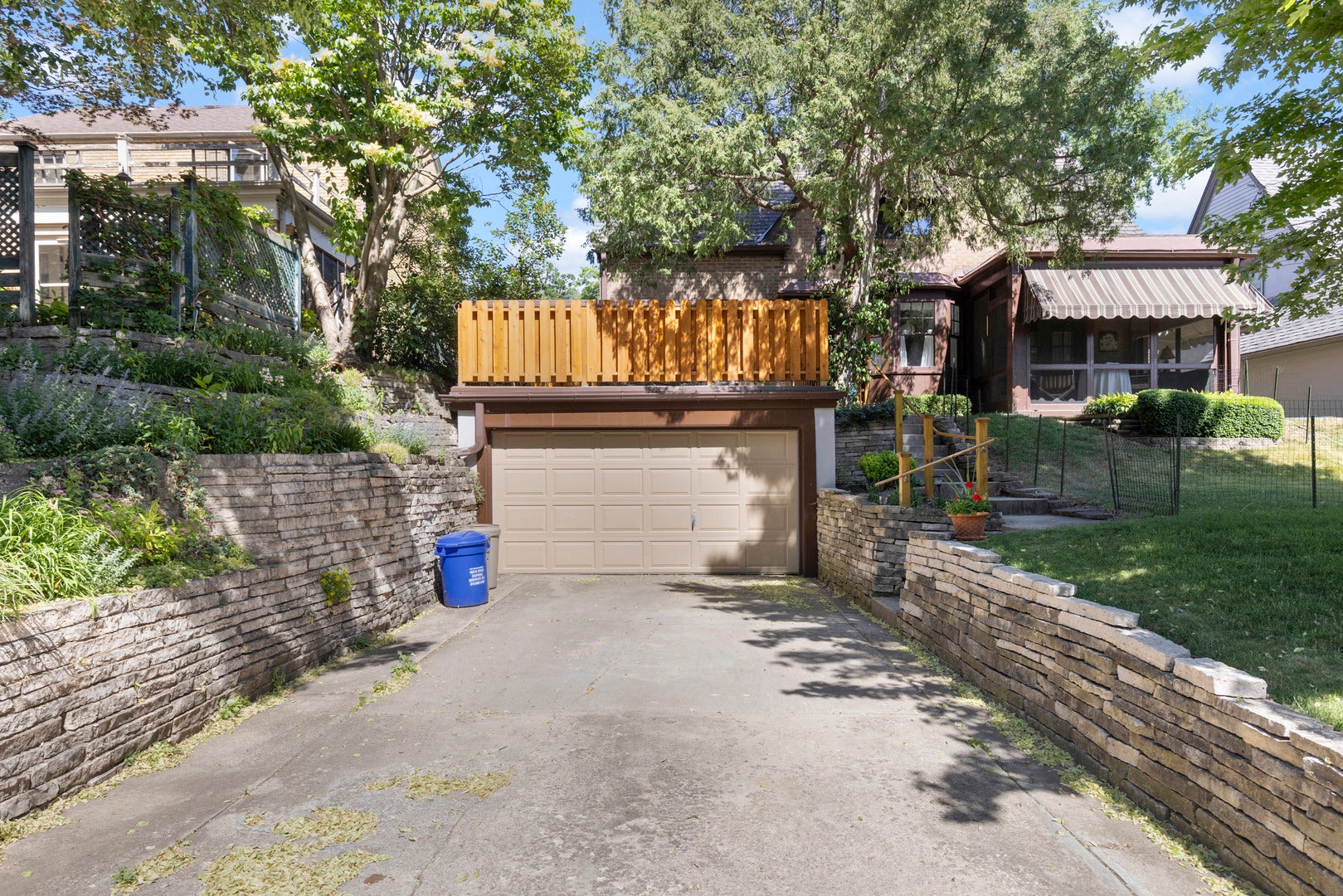 324 N GARDINER