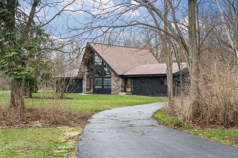 Photo of 5N584 Dunham Trails Road, Wayne, IL 60184 (MLS # 12609247)