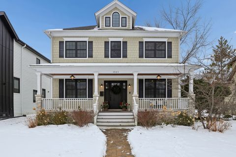 1521 Gregory Avenue Wilmette IL 60091