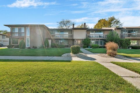 Photo of 15712 86th Avenue #117, Orland Park, IL 60462 (MLS # 12492514)