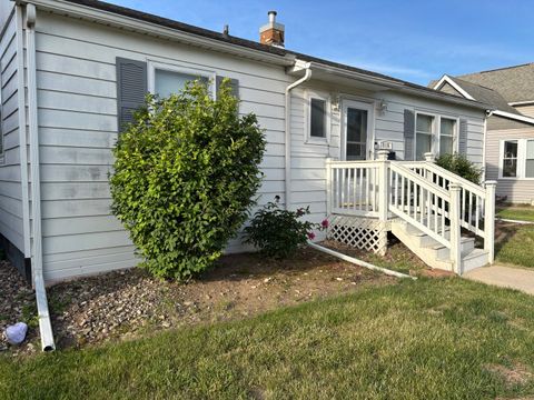 Tiny photo for 918 14th Avenue, Fulton, IL 61252 (MLS # 12562106)