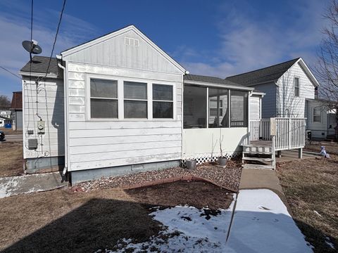 Tiny photo for 918 14th Avenue, Fulton, IL 61252 (MLS # 12562106)