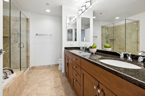 Tiny photo for 600 N Lake Shore Drive #4211, Chicago, IL 60611 (MLS # 12681108)