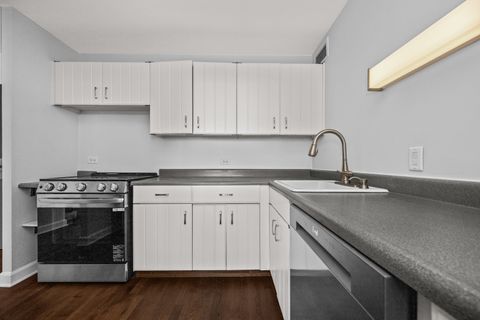 Tiny photo for 3930 N Pine Grove Avenue #1109, Chicago, IL 60613 (MLS # 12530311)