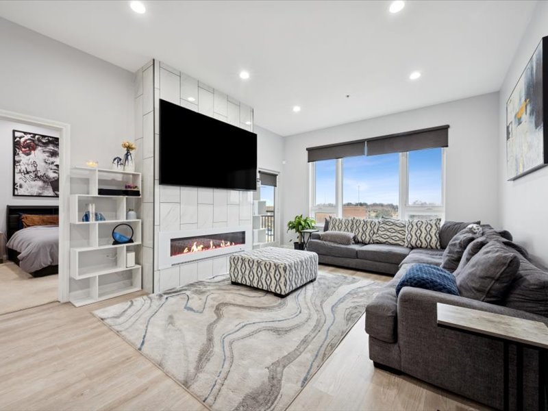 1000 Village Center Drive 405