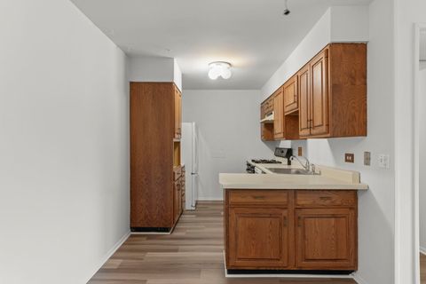 Tiny photo for 700 Wellington Avenue #110, Elk Grove Village, IL 60007 (MLS # 12483650)