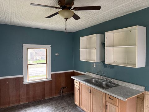 Tiny photo for 119 S Washington Street, Wilmington, IL 60481 (MLS # 12377720)