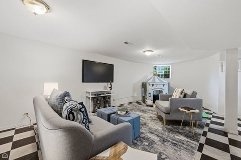 Tiny photo for 5401 S Maryland Avenue, Chicago, IL 60615 (MLS # 12762692)