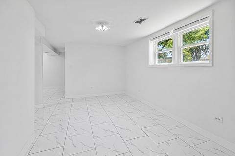 Tiny photo for 8920 Fairway Drive, Orland Park, IL 60462 (MLS # 12691345)